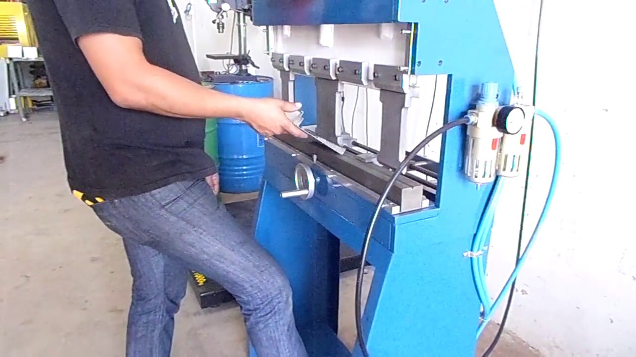 DOBRADEIRA PNEUMÁTICA DP700 MM