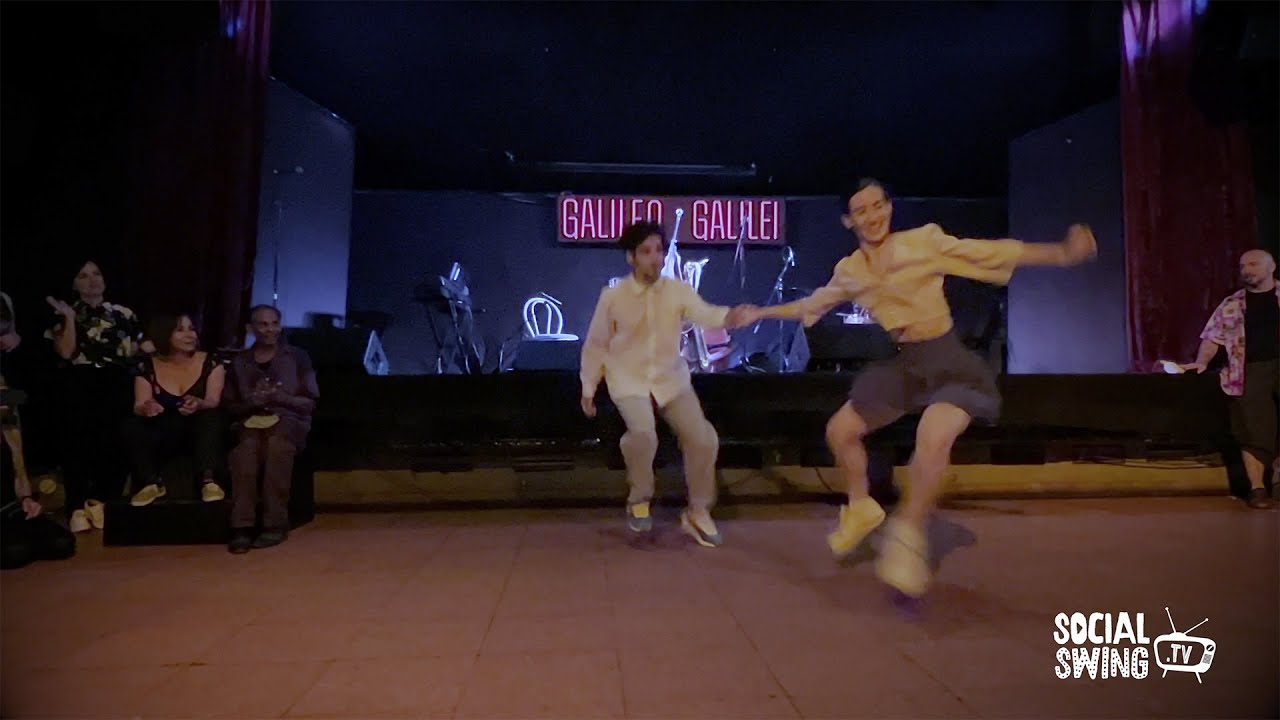Fiestón Swing en la Galileo con Santi y Euge