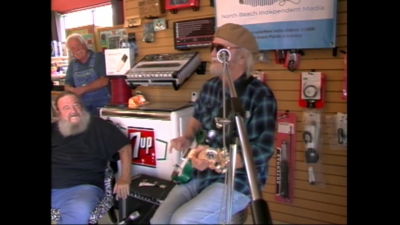 Moby Grape's Jerry Miller rockin' at Starlight HiFi in Ocean Shores, WA