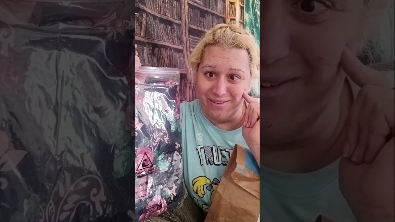 Unboxing video from Walmart 