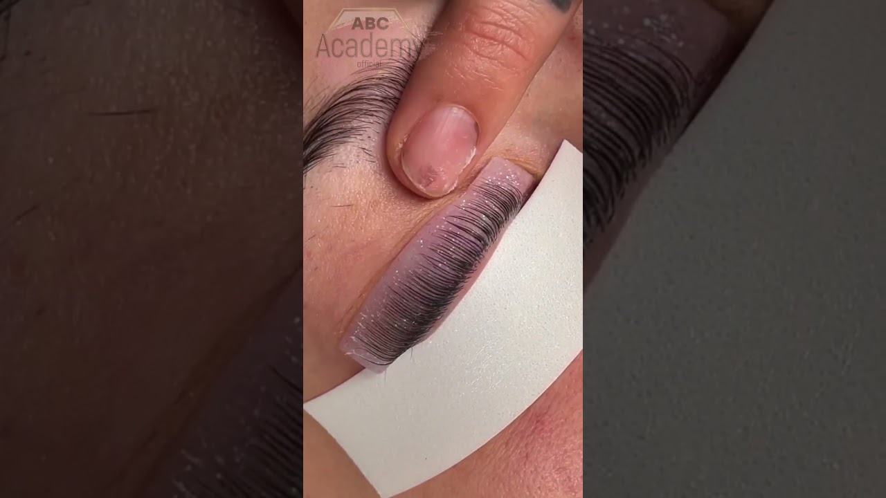 Laminazione ciglia video completo
