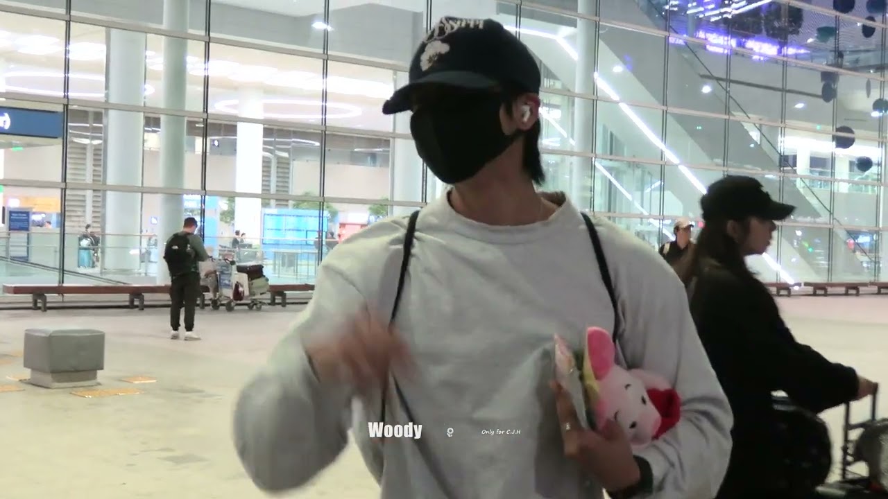 241021 채종협 [4K] 직캠 _ 인천 입국