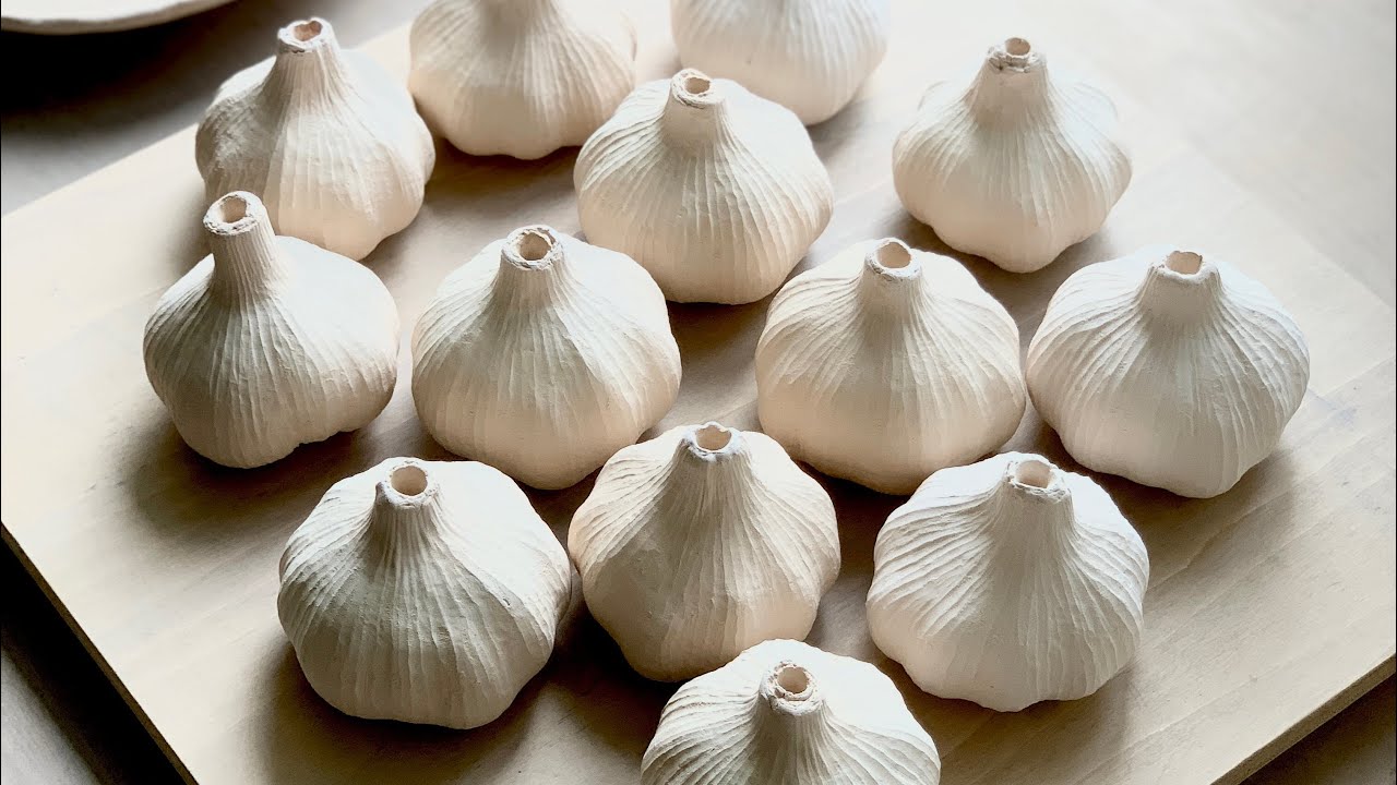 TWO-PART PLASTER MOLD MAKING | 🧄 GARLIC | HOW TO MAKE CERAMIC MOLD |石膏型の作り方 | 석고틀 만들기