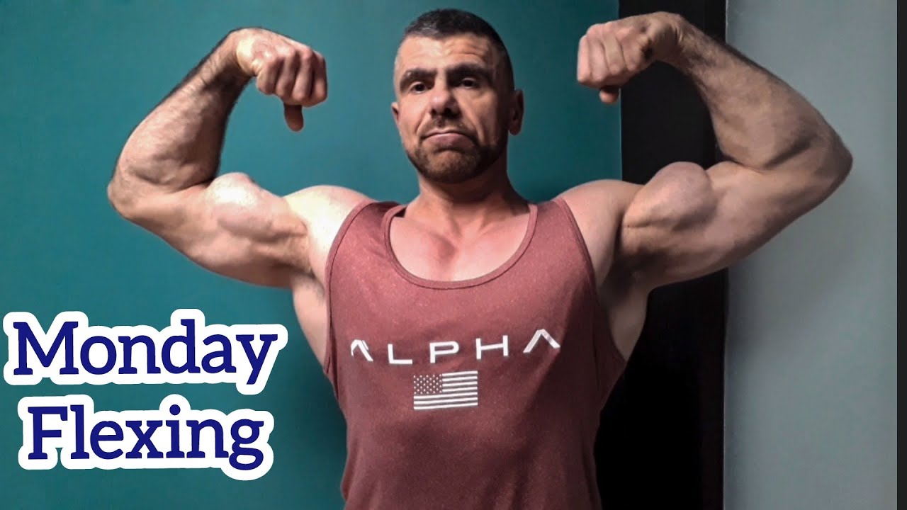 Latest Flexing Session from the showers 