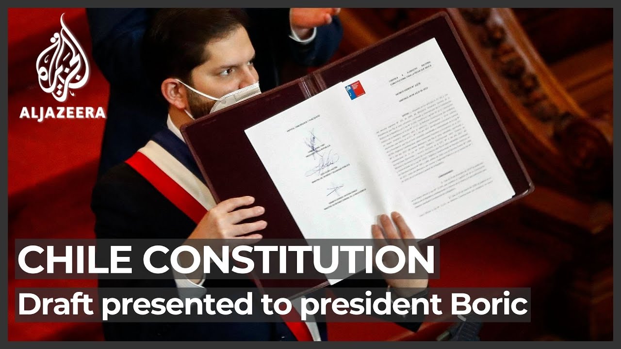 Chile&rsquo;s president receives draft of new constitution