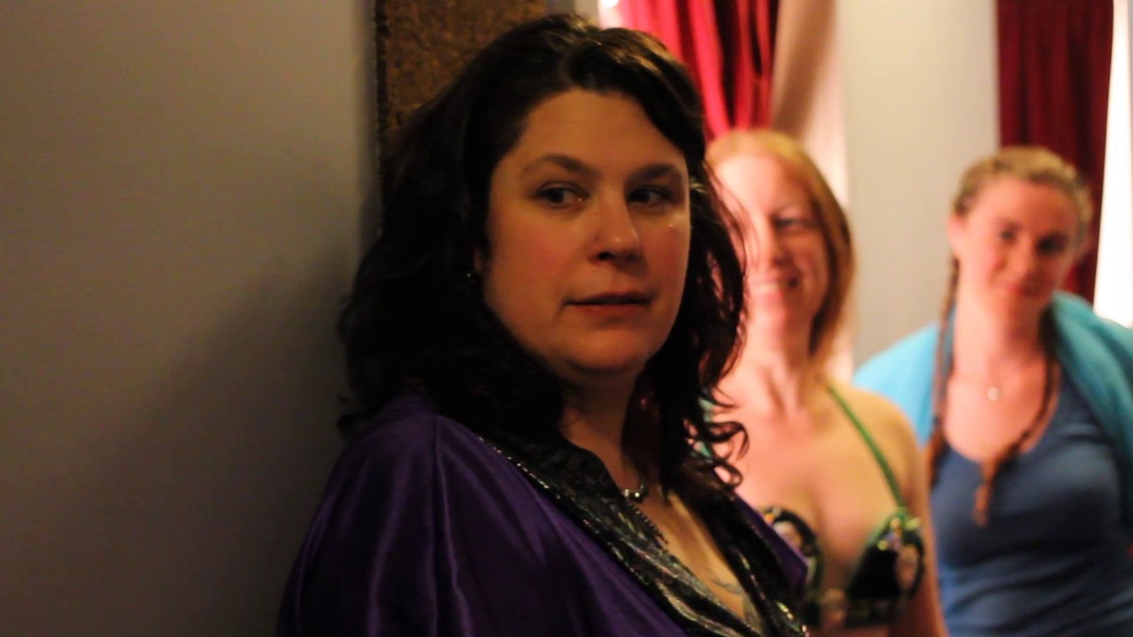 Behind the scenes with the Raq-ettes: meet Valerie!