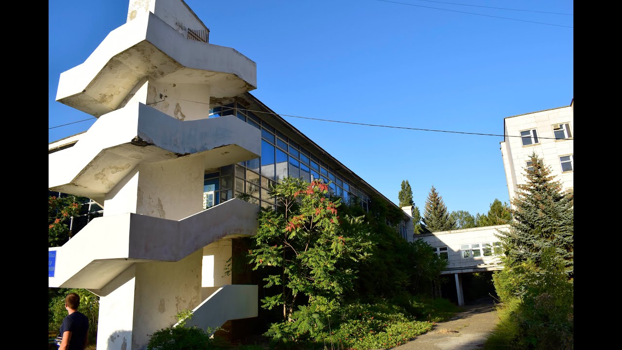 Огромный заброшенный санаторий зашли в закрытые корпуса. Все целое. Люкс номер - Заброшенный мир!