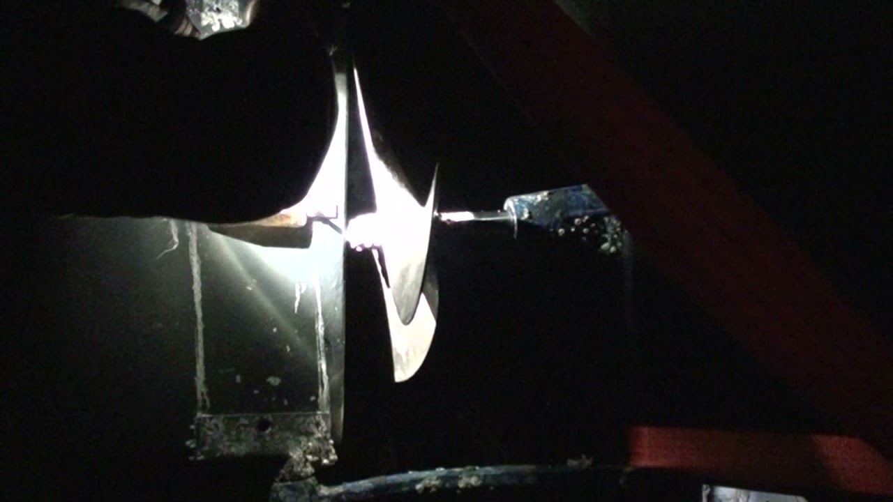 Project Slowboat. Nidelv 24 with VP MD11C Stuffingbox and rudder removal