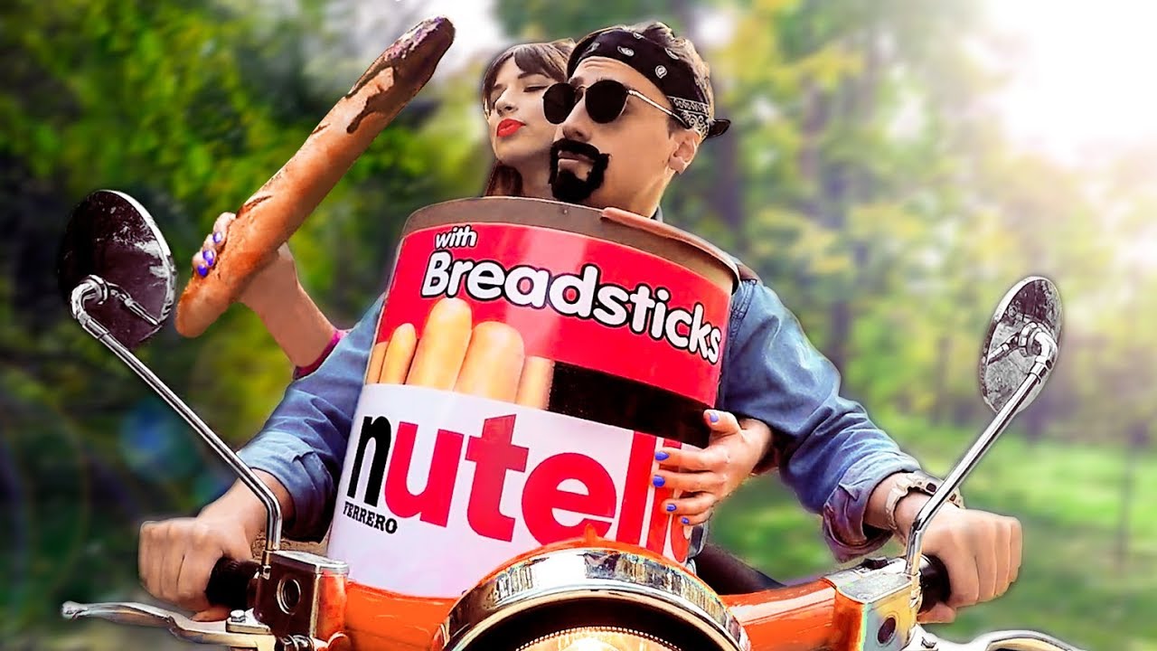 XXL Süßigkeiten vs Miniatur Süßigkeiten / 9 Lustige Streiche!