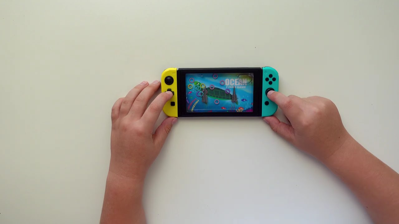 Старая добрая водная игра в форме игрового контроллера 🎮💧