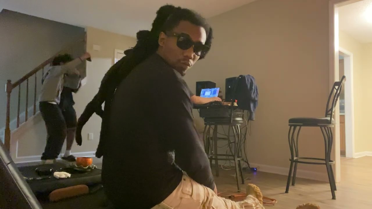 I booked the boys a studio session to see what they can do yall drop a comment lmk what yall think🔥🔥
