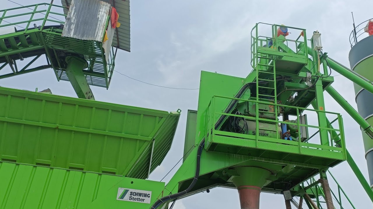 Schwing stetter M1-T batching plant concrete load trail