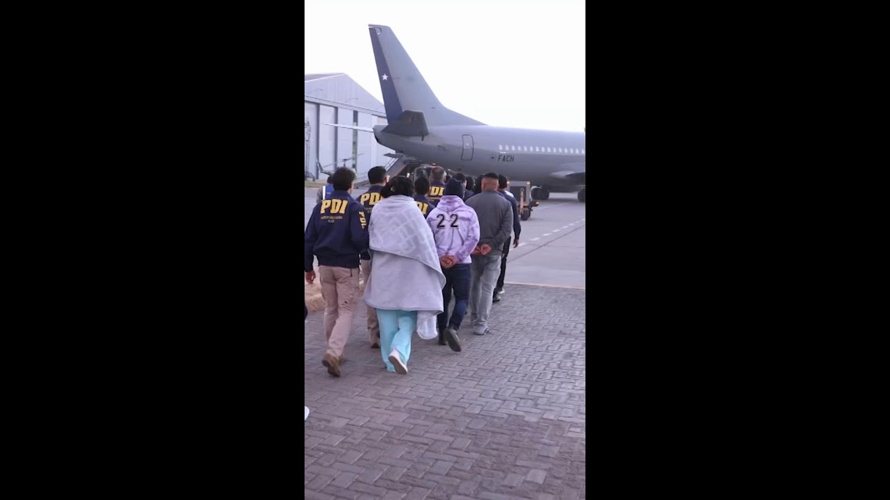 Gobierno de Kast concreta primer vuelo de expulsi&oacute;n de migrantes irregulares