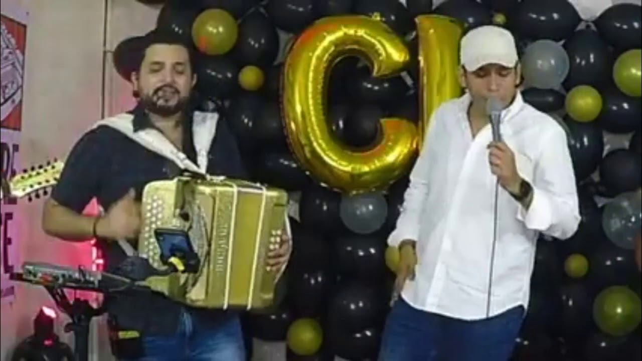 Lo mejor con Elias medina!!! Fara Fara Time!!