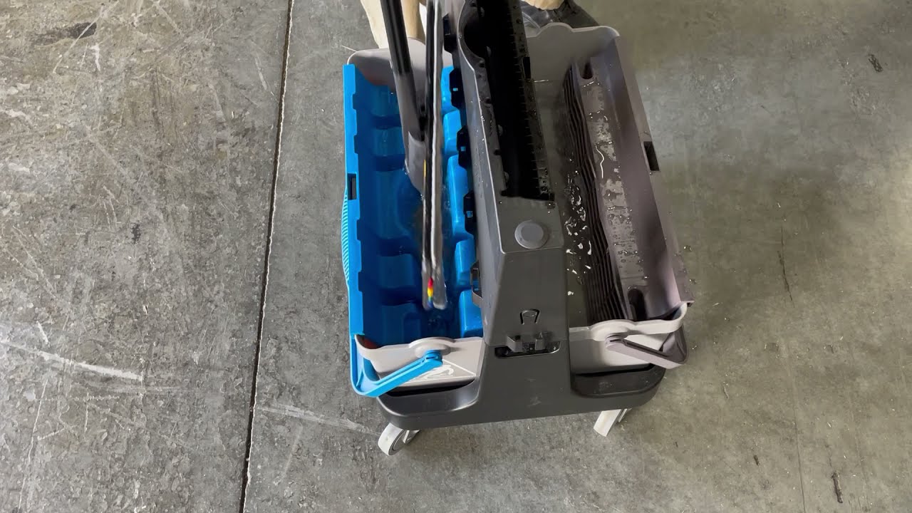 Unger OmniClean Dual Mop Bucket Demo