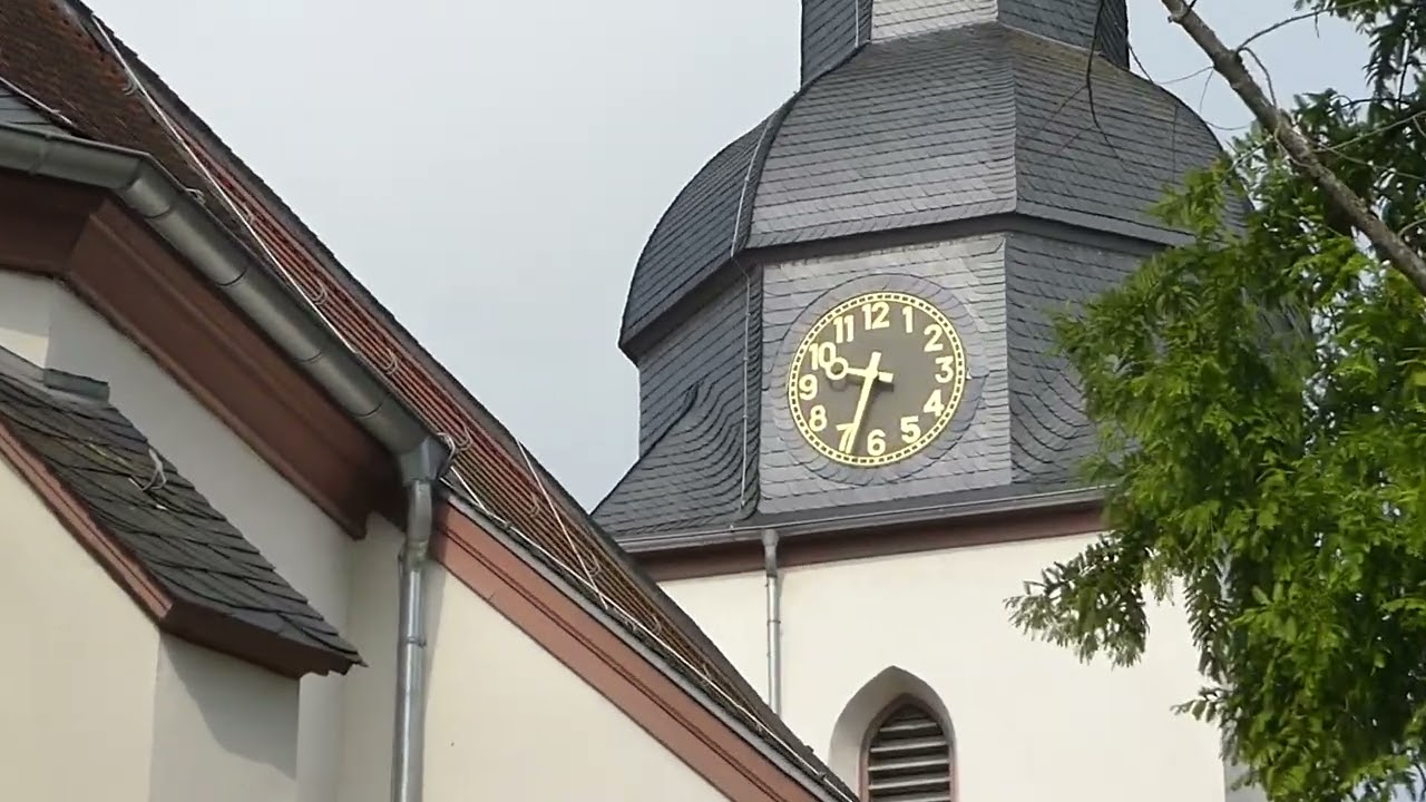 2464.Ev. Auferstehungskirche Arheilgen (1/3) / Eglise protestante de la Résurrection Arheilgen (1/3)