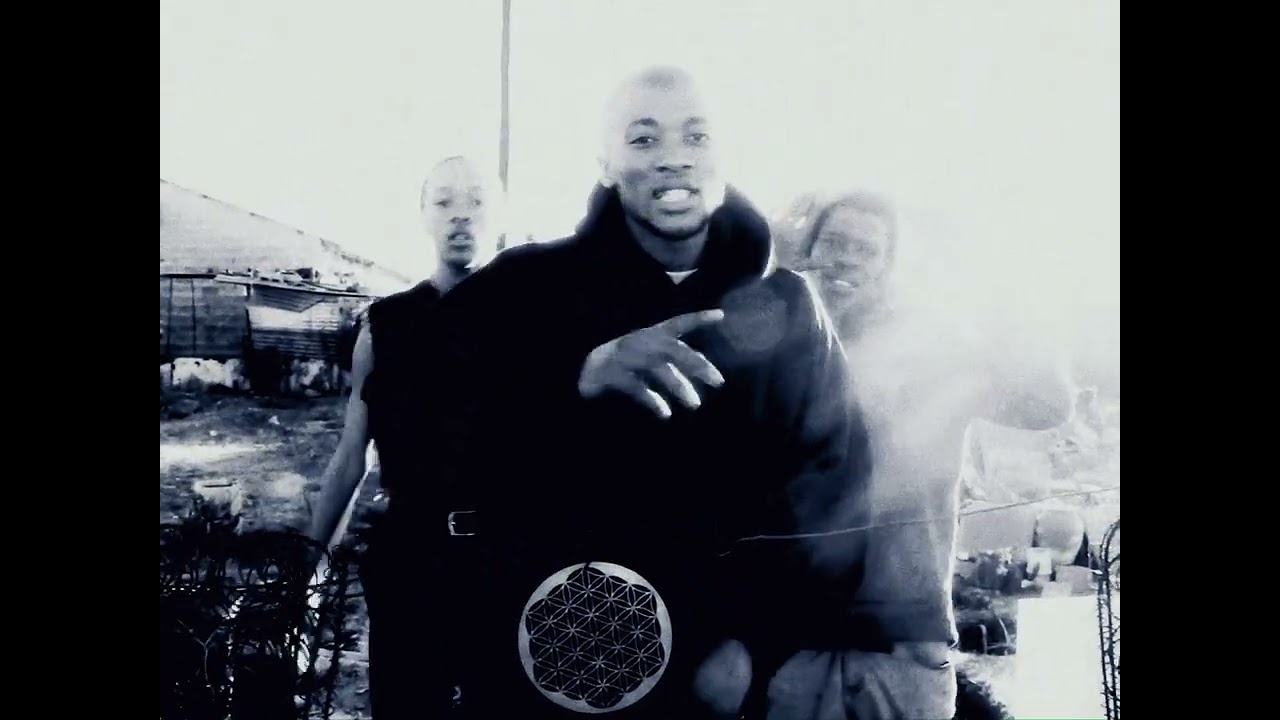 MFANA BLOMO (OFFICIAL MUSIC VIDEO)