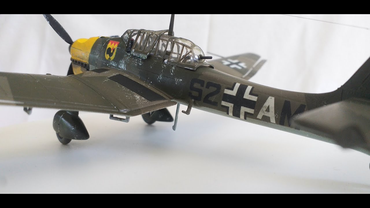 Junkers 87b Stuka HELLER Kit de 1972 au 1 72ème Reupload Stéphane DAVID ‐