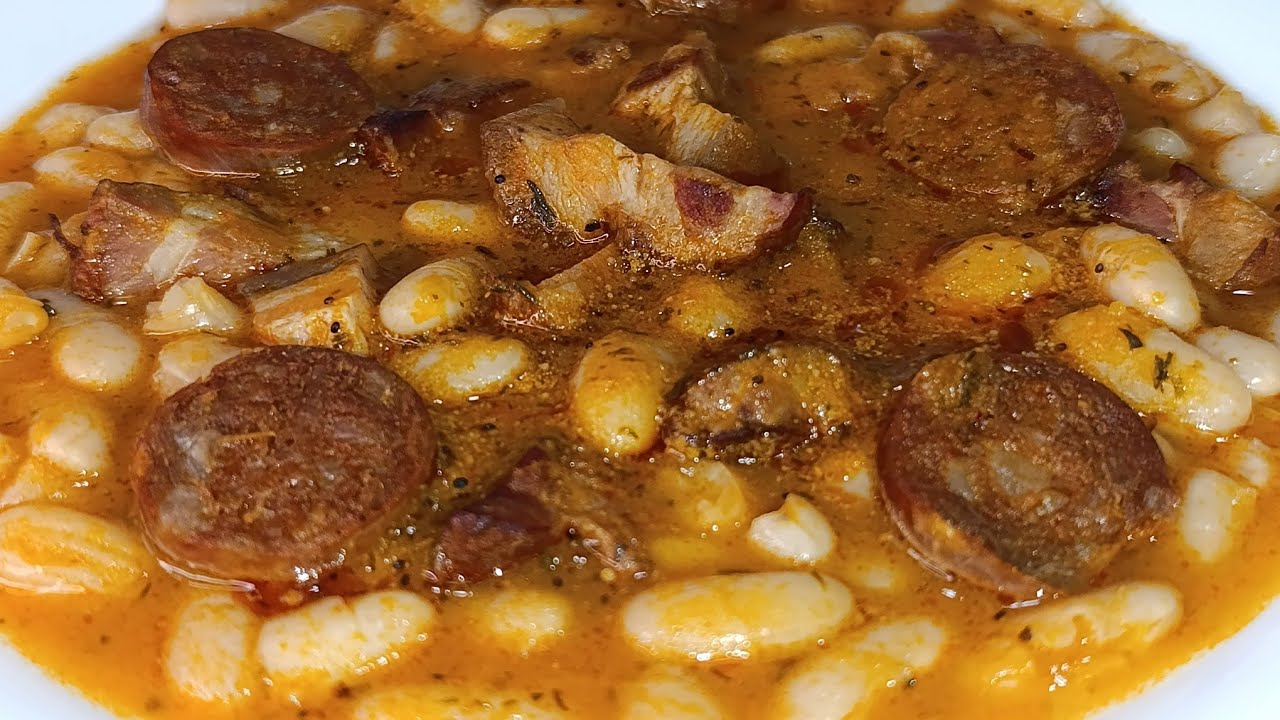 Potaje de alubias blancas con chorizo y bacon 22-10-2025