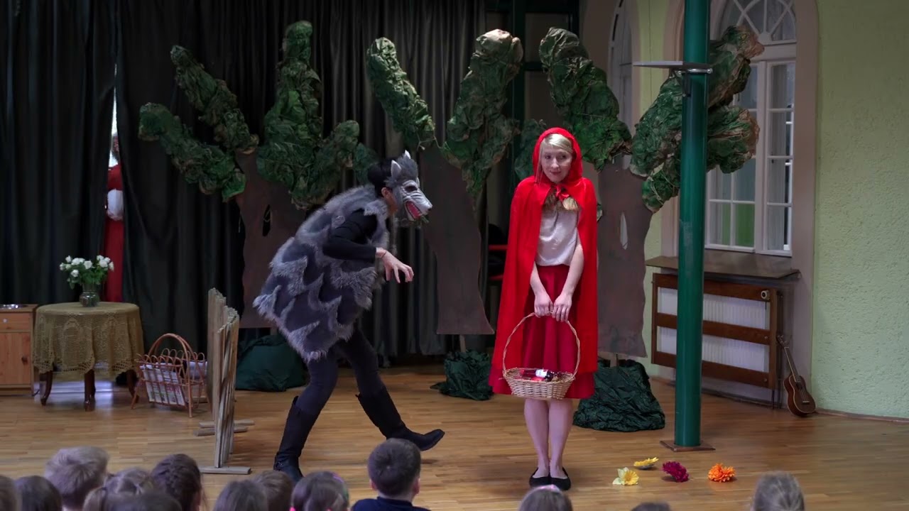 „Czerwony Kapturek” w wykonaniu rodziców 🎬🎭
