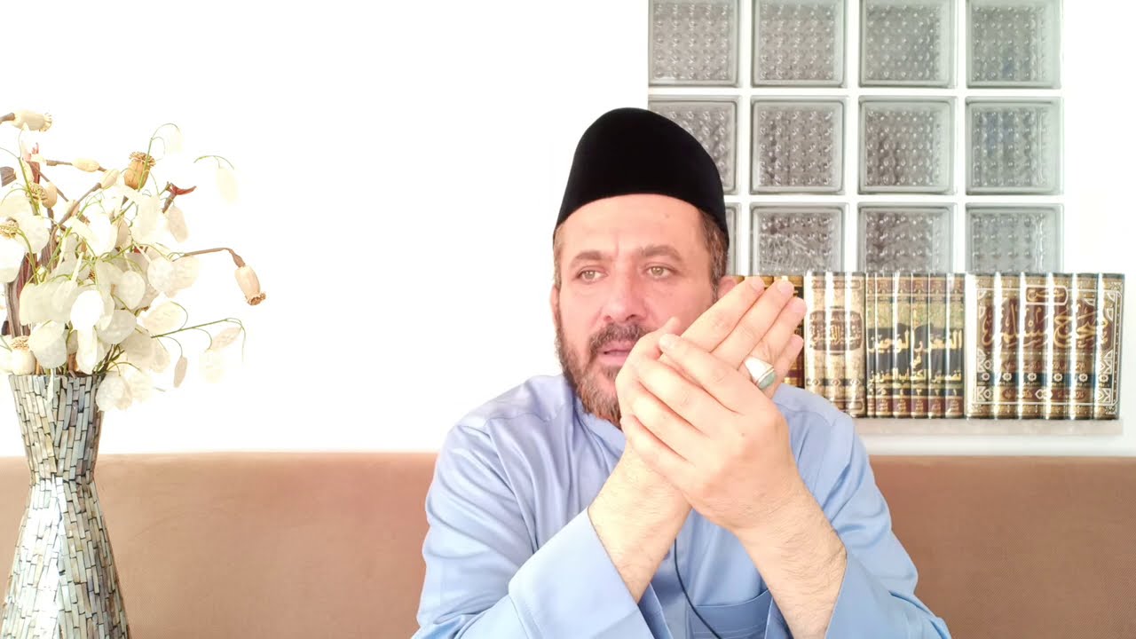 هل يجب اتباع مذهب فقهي بعينه؟