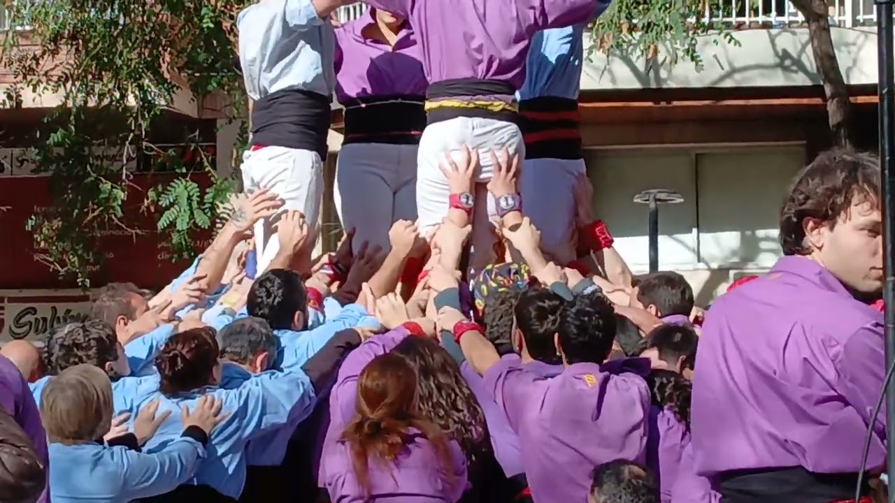 2026(25/01).CASTELLERS DE L' ESQUERRE DE L' EIXAMPLE  I POBLE SEC. FESTES DE SANT ANTONI.