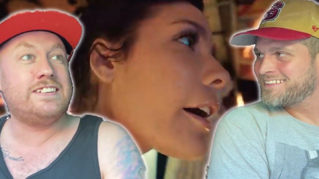 Halsey - Graveyard (First Time REACTION) Great voice...