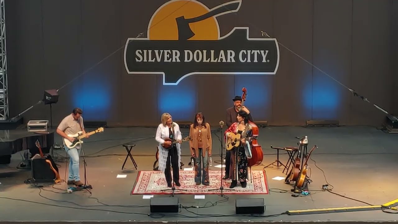 The Isaacs - (More Than A) Hollow Hallelujah / It Is Well With My Soul