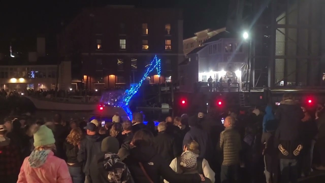 Holiday Boat Parade Mystic CT 2022
