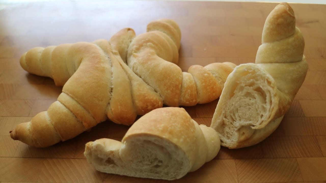 PANE FERRARESE CON IL LIEVITO MADRE  FATTO IN CASA