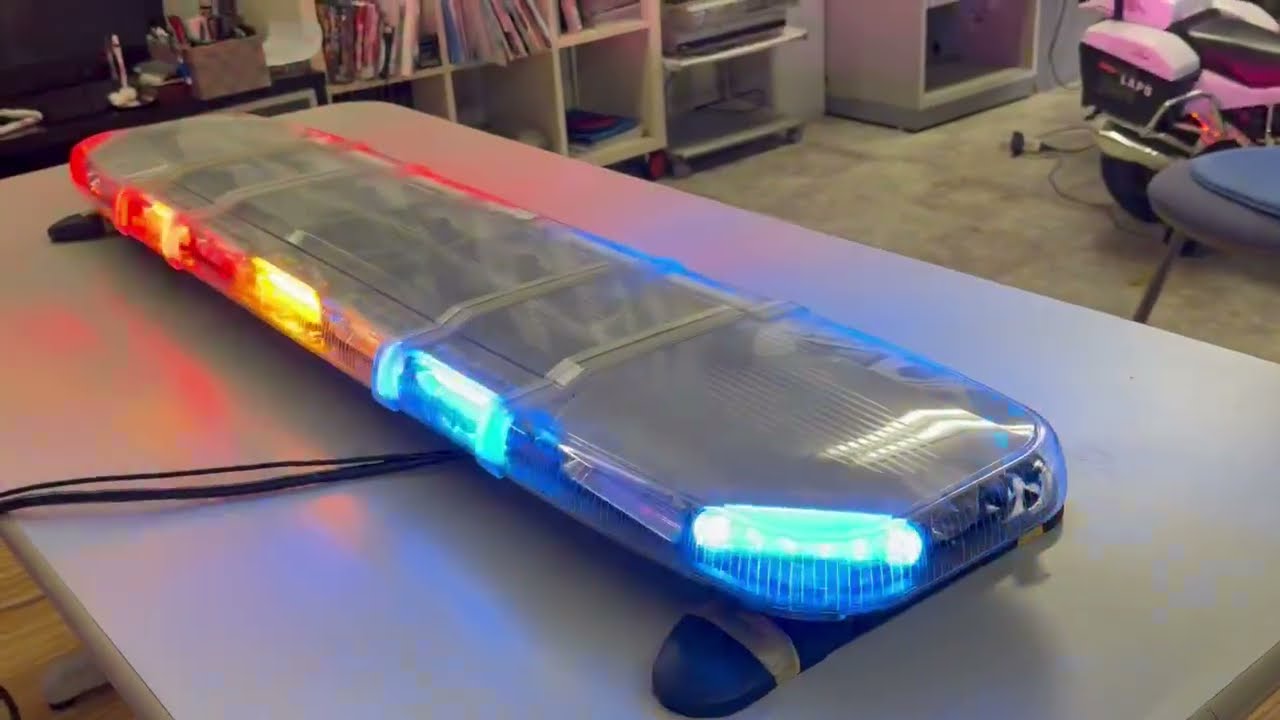 Whelen Cenator Lightbar | POLICE RIDER　ウィレン セネター ライトバー