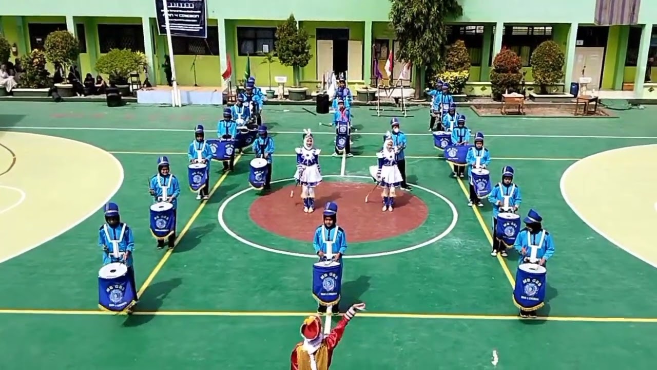 Formasi Display MB GBS MAN 4 Cirebon.  #drumband