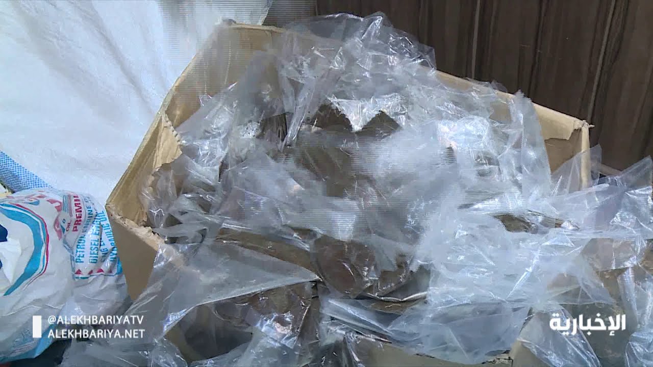 الإطاحة بوافد حوّل محلا لتفصيل الثياب الرجالية إلى معمل 