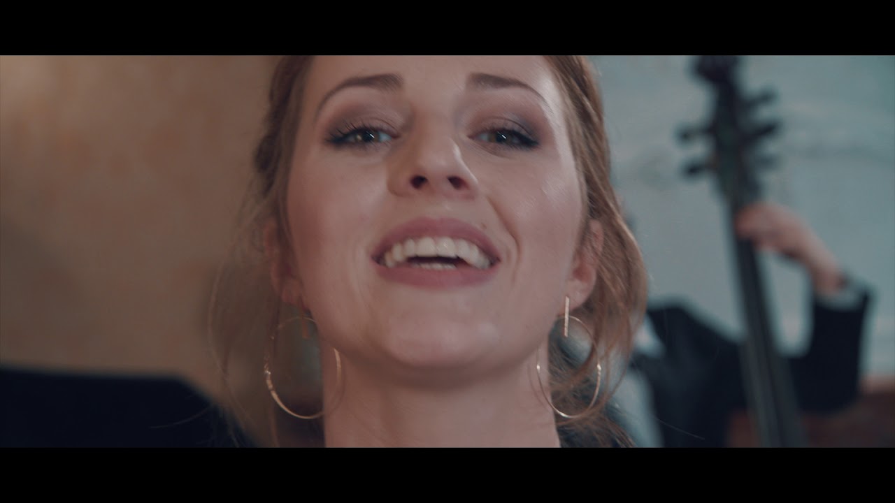 My Heart Belongs To Daddy - The Royal Sisters