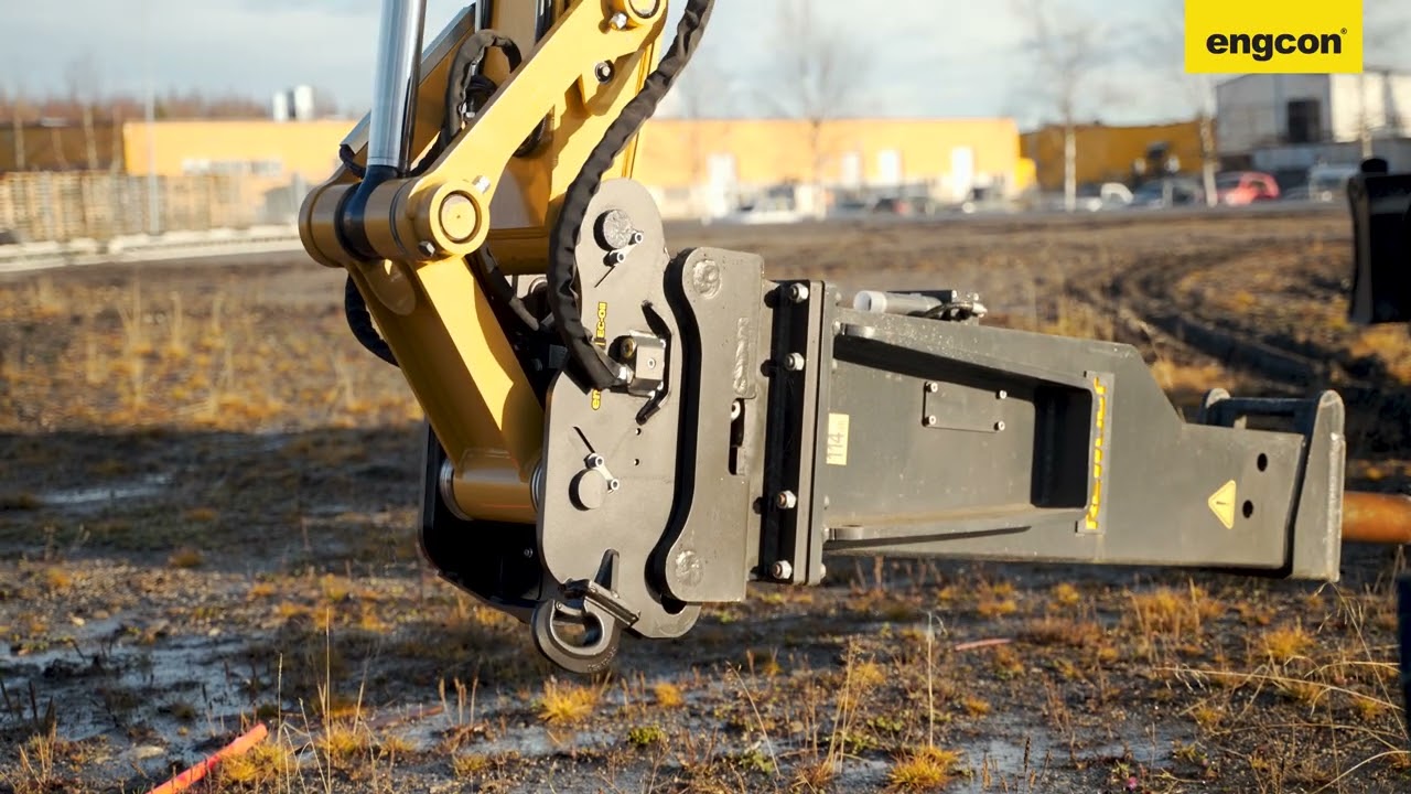 Maximize your hydralic flow with engcon EC-Oil