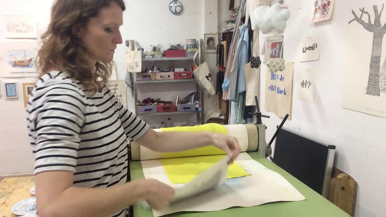 Papier scheppen met bloemen