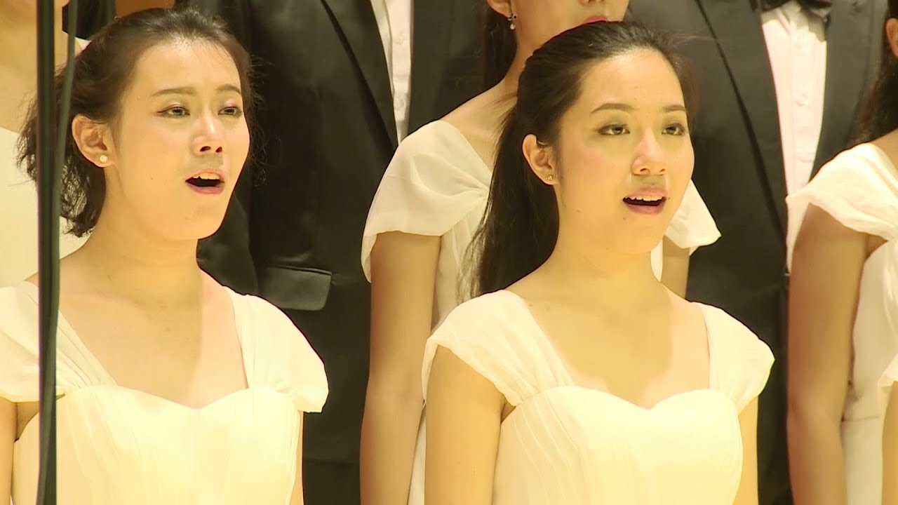 中央民族大学：月亮代表我的心 {合唱}︱Minzu University of China