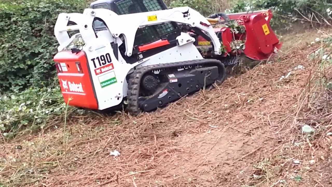 Bobcat T190 mit Forstmulcher anbaugerät
