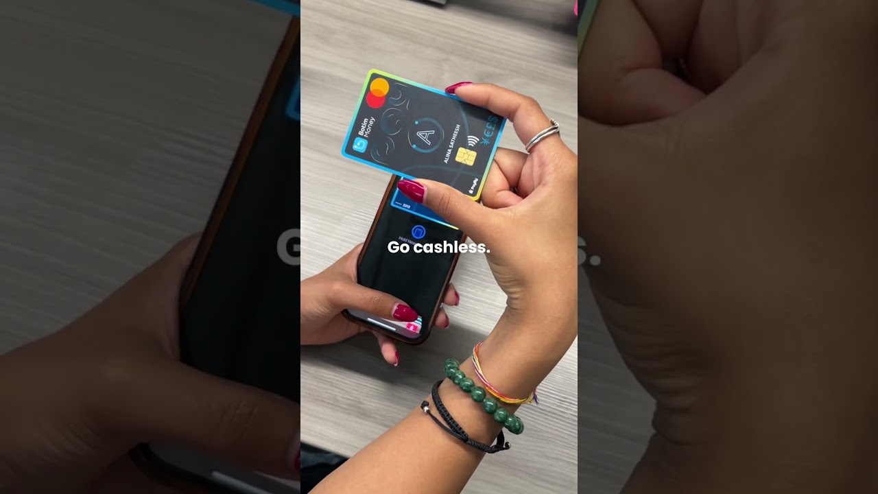 It&rsquo;s in your hands &mdash; go cashless with your FREE digital Botim Card! 💙🚀