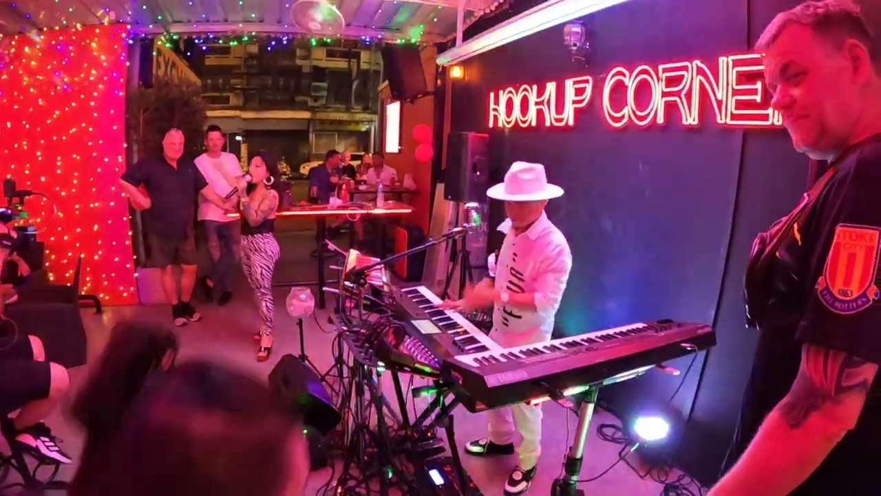 HOOK UP CORNER BAR COCO, JAYSON. NICK DEAN BUTTS IN
