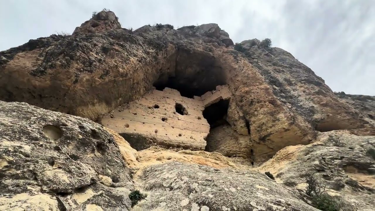 Ruta cerro Ermita de la Encarnación, Cueva del Rey Moro