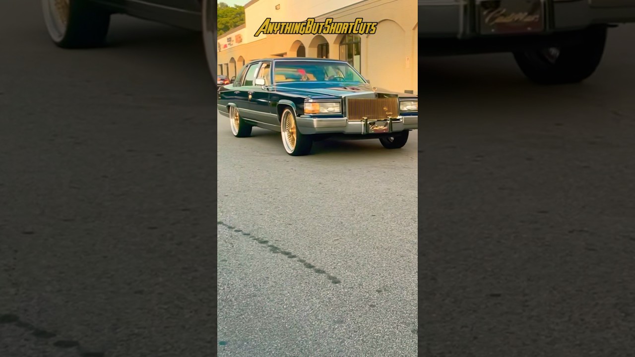 1991 Cadillac Fleetwood D&rsquo;elegance on 24&rdquo;inch Gold Daytons🥃#cadillac #fleetwood #classiccadillac