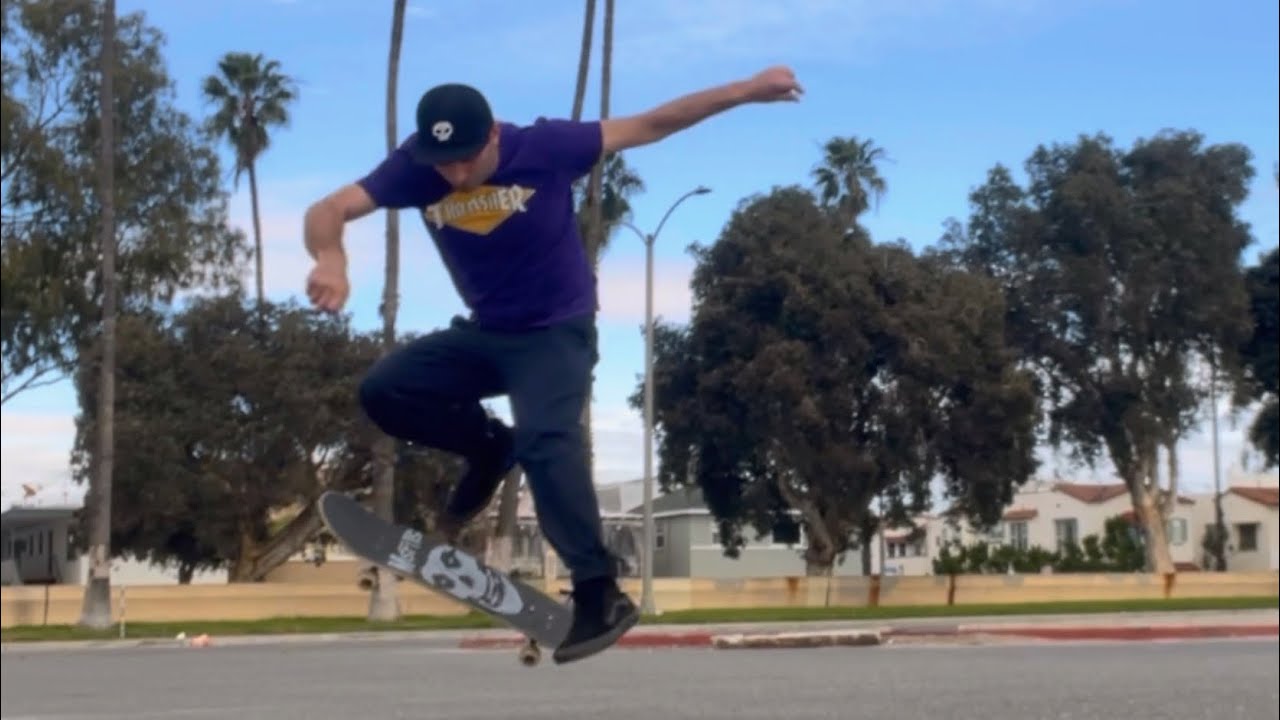 Little session (back from a break) and unboxing of a Zero board! I ❤️Skateboarding!