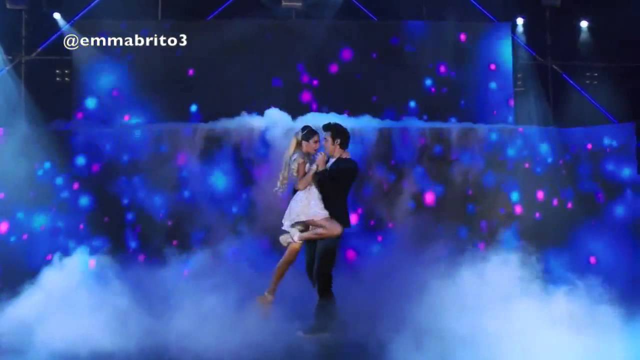 Violetta 3 - Violetta y León canta 
