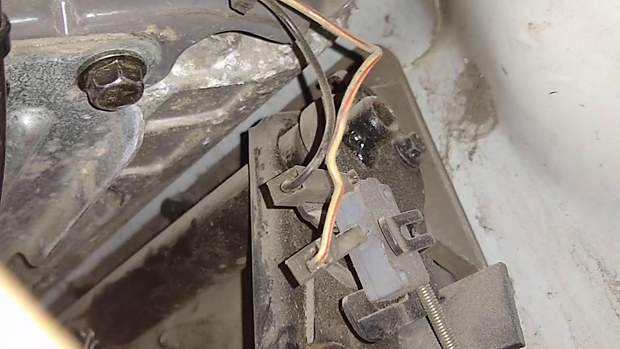 Ajuste do Interruptor do pedal do freio - Volvo FH 440 clássico