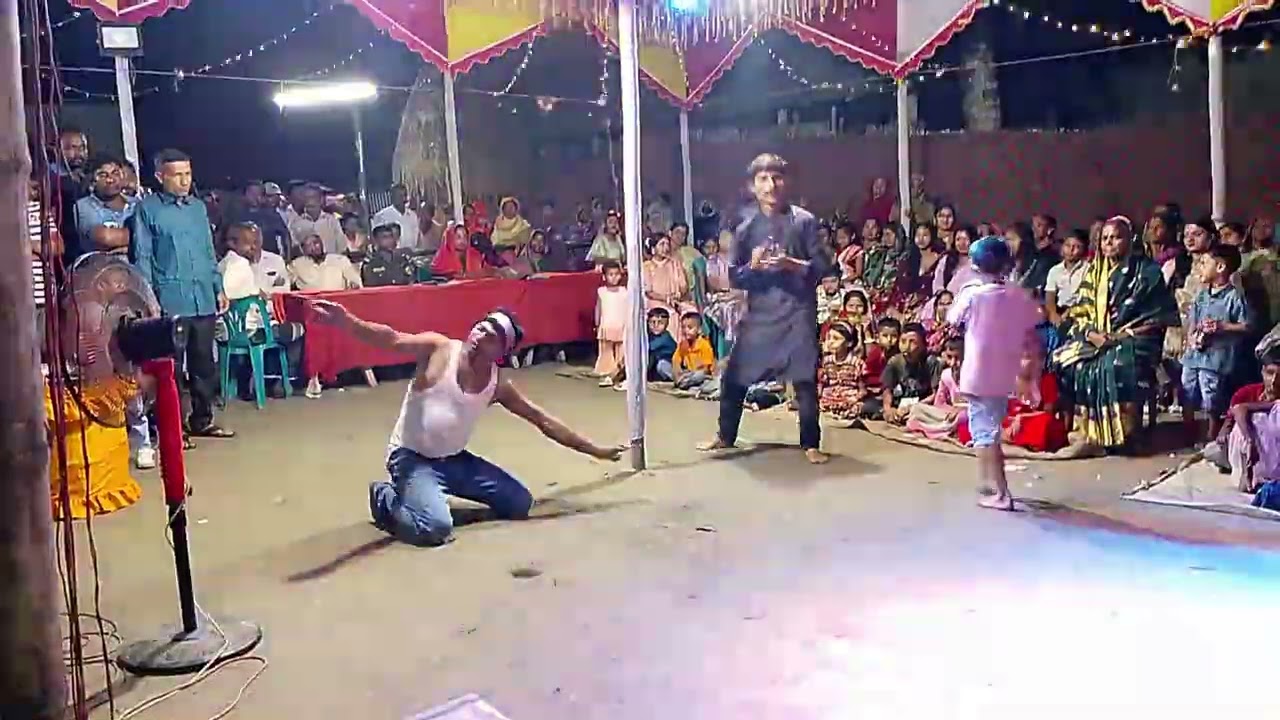 দুর্গাপূজার নিত্য নাগিন নৃত্য