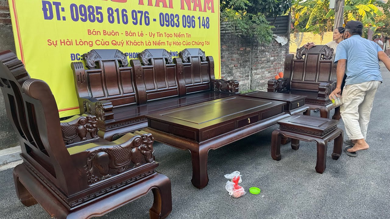 Bộ như ý  chương voi tay voi đặc . Gỗ mun đuôi công. Hàng đặt vừa hoàn thiện và chuẩn bị bàn giao 