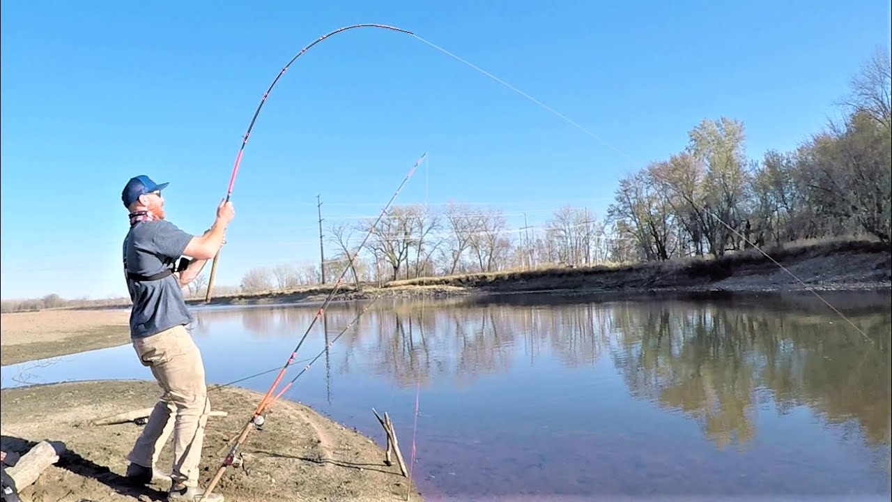 The BEST RIG for COLD WATER Catfish!! (I could barely keep a rod in the water)
