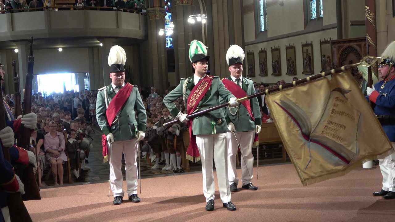 Altarparade KV 2024 der Junggesellen-Bruderschaft Bettrath