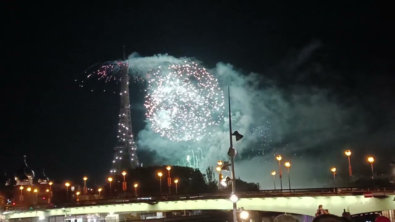 Feu d'artifice 2024.... Paris Tout Eiffel